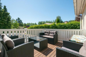 Quiet Villa 8-16 pers Sauna terraces Wi-Fi, Vantaa